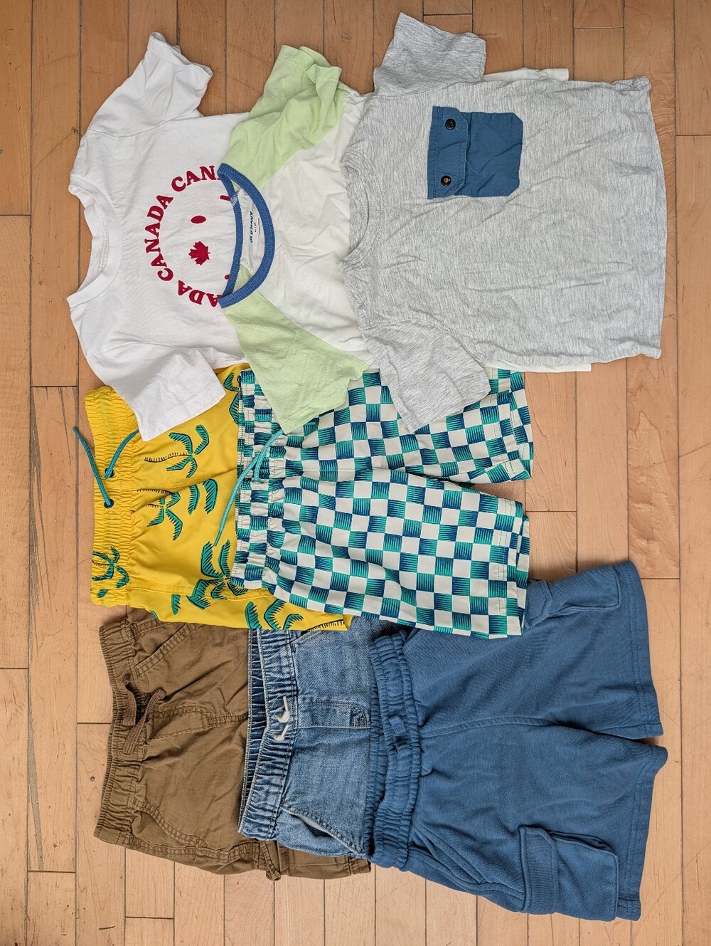 Old Navy 5T Boys Summer Vacation Clothing T-Shirts Shorts Swim Trunks Set